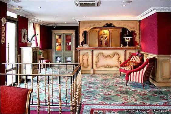 **** Hotel Maison Eugenie Paris France