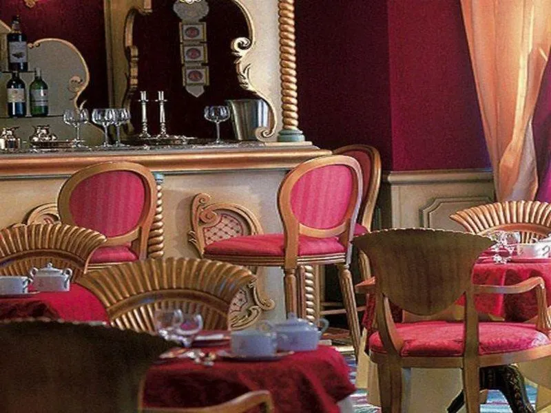 Maison Eugenie Paris Hotel